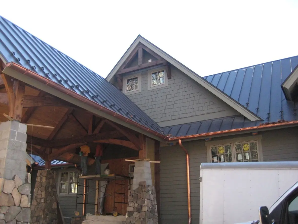 Craftsman Roofing team delivering quality roofing work in Woodburn